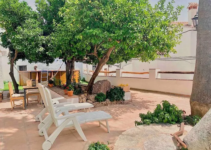 La Palmera. Casa Rural Con Piscina Privada.