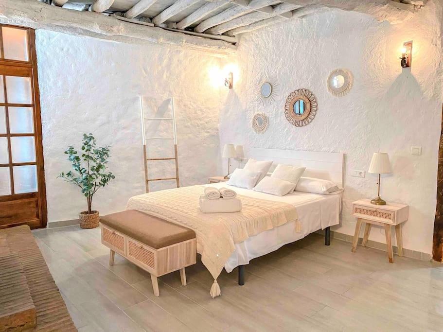 La Palmera. Con Piscina Privada.