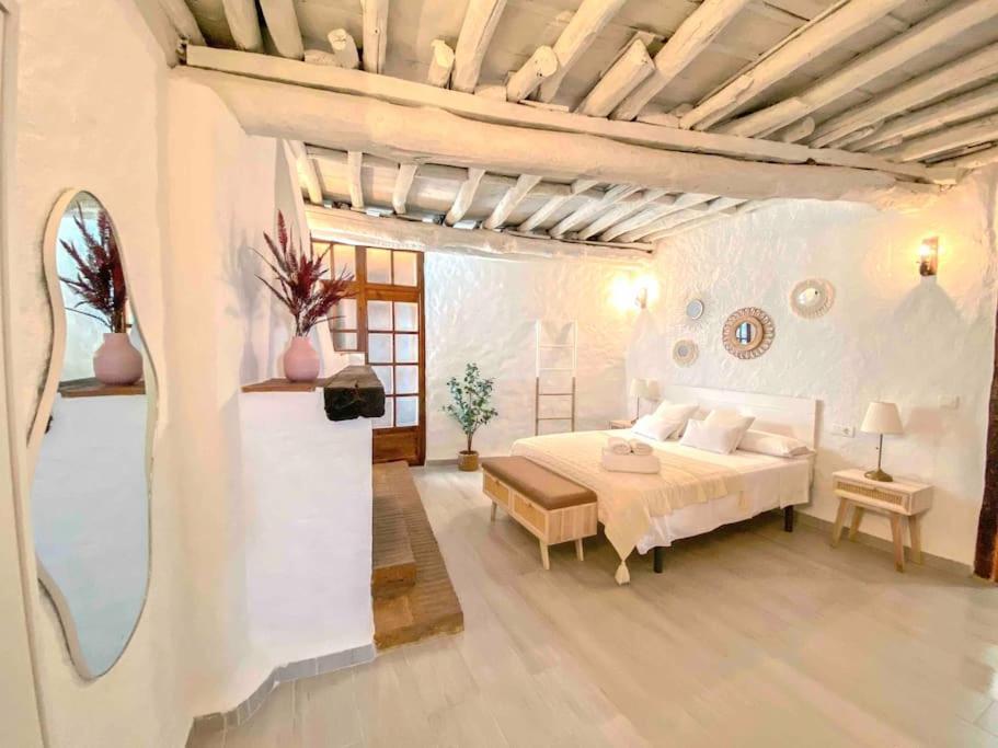 Holiday home La Palmera. Con Piscina Privada. *